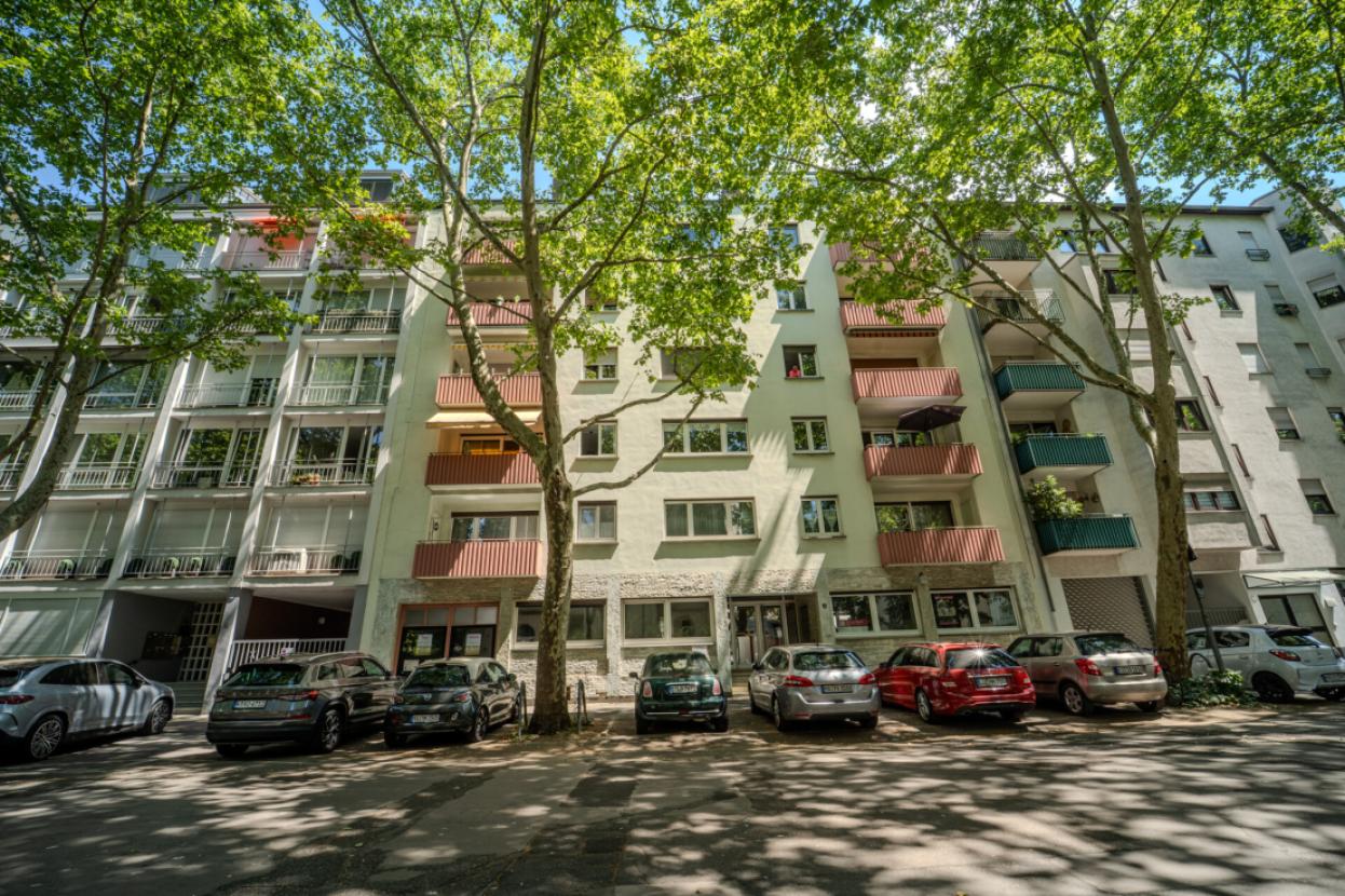 Straßenansicht