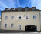 Hausansicht Garageneinfahrt