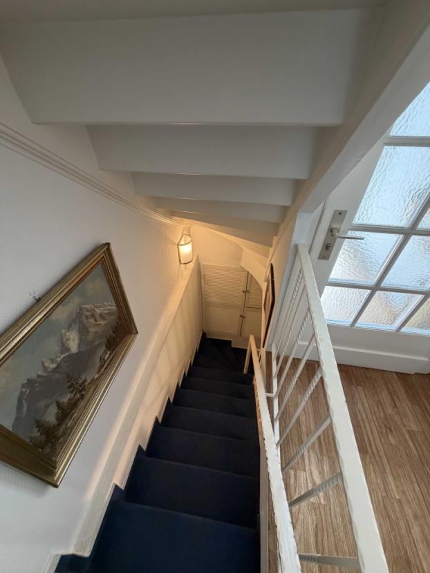 Kellerzugang durch Erdgeschosswohnung