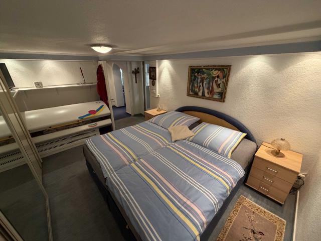 Keller / Souterrainwohnung: Schlafzimmer