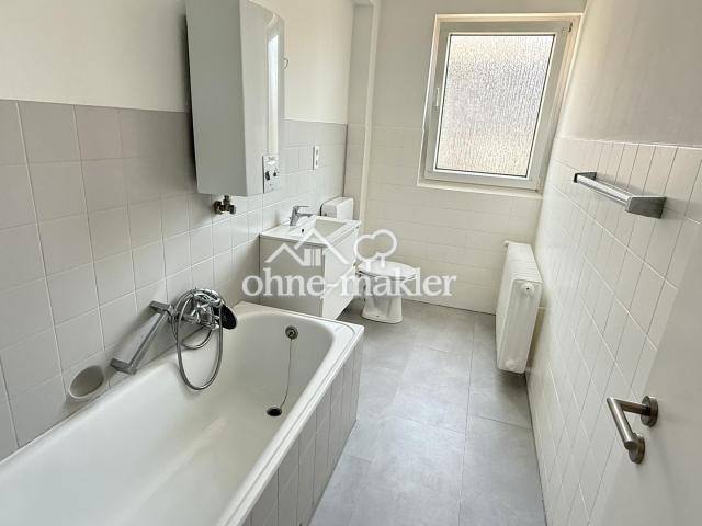 Badezimmer - Aktuell/ leer