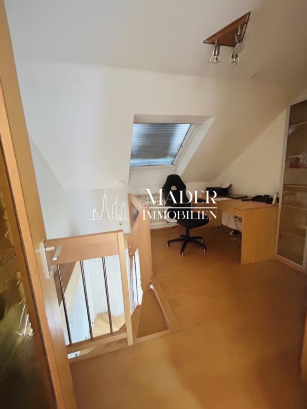 Schlafzimmer 2 DG