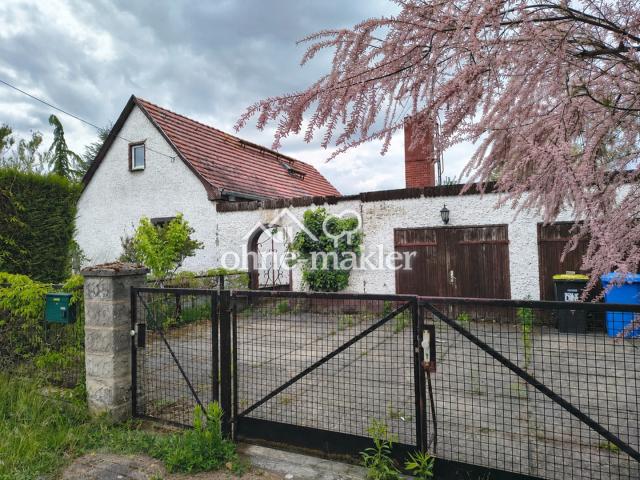 Hausansicht von der Straße