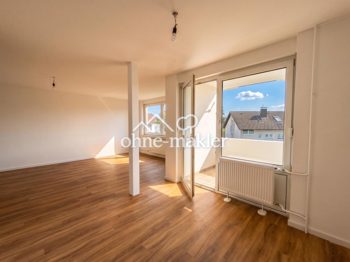 Essbereich und Wohnzimmer
