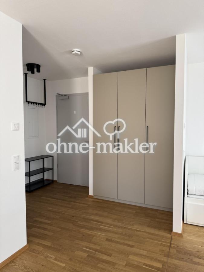 Großer Kleiderschrank