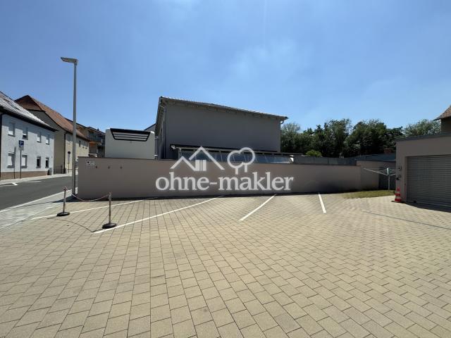 Hof mit Außenstellplatz