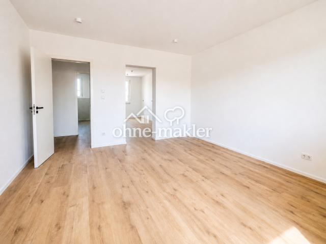 Wohnzimmer mit Küchenzugang