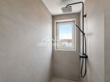 Große Walk-in-Dusche