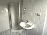 Bad mit Dusche & Wanne 