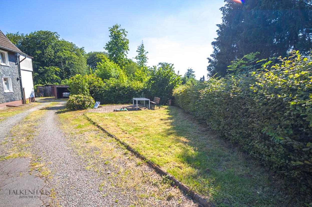 Gartenbereich vor dem Haus