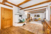 Wohnzimmer Haus links