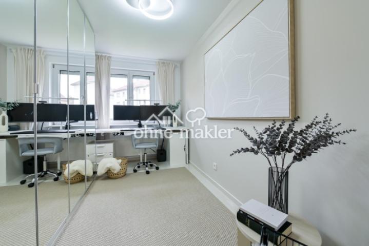 Arbeitszimmer