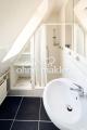 Badezimmer obere Wohneinheit