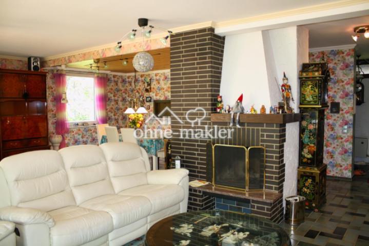 Wohnzimmer m. Kamin