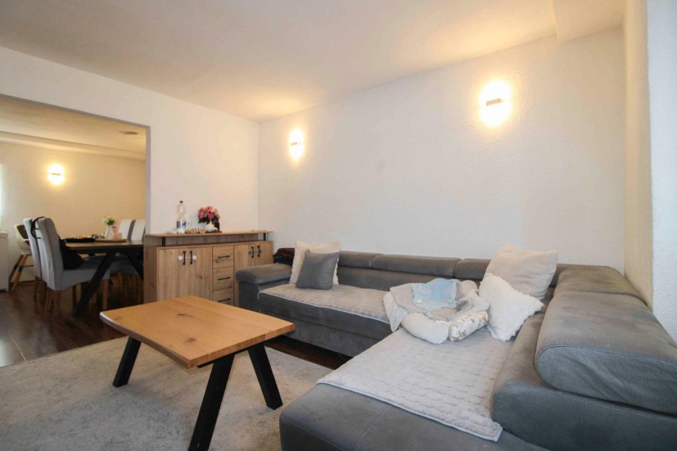 Wohnzimmer Bild 2