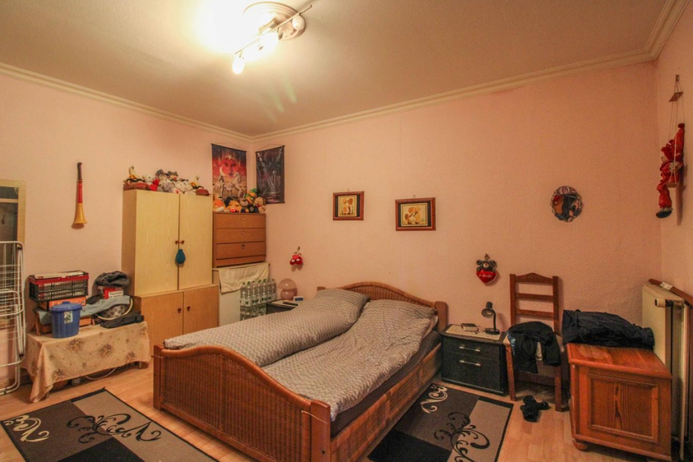 Schlafzimmer EG rechts