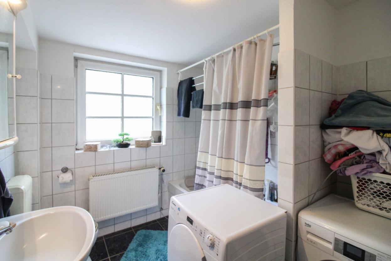 Badezimmer DG-Whg