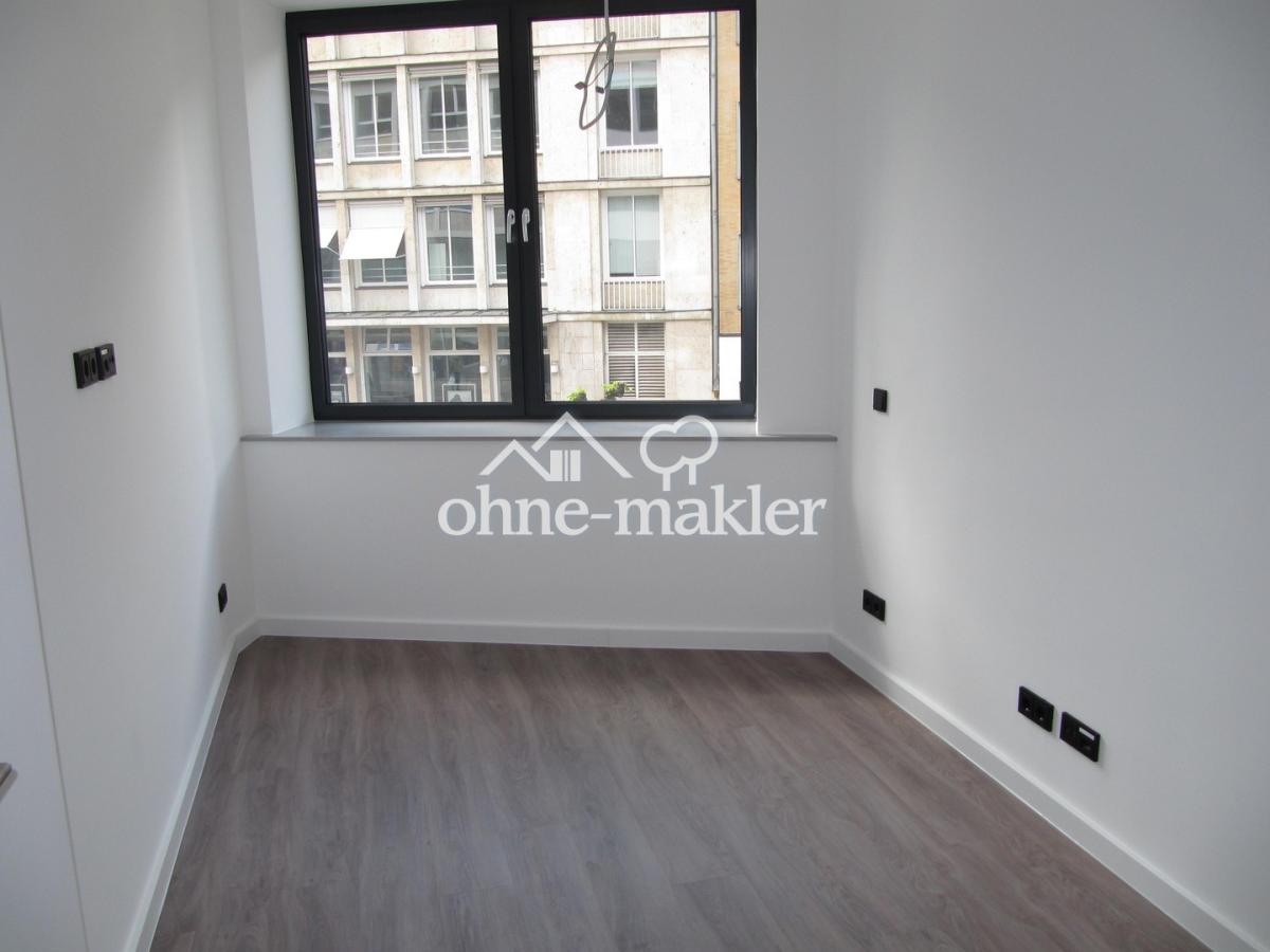 Schlafzimmer Ansicht 1
