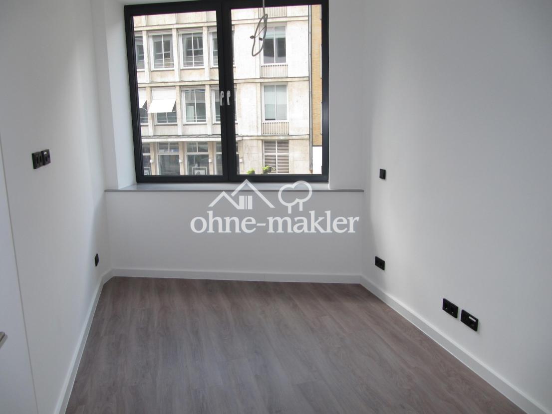 Schlafzimmer Ansicht 1