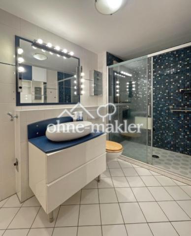 Bad mit begehbarer Dusche