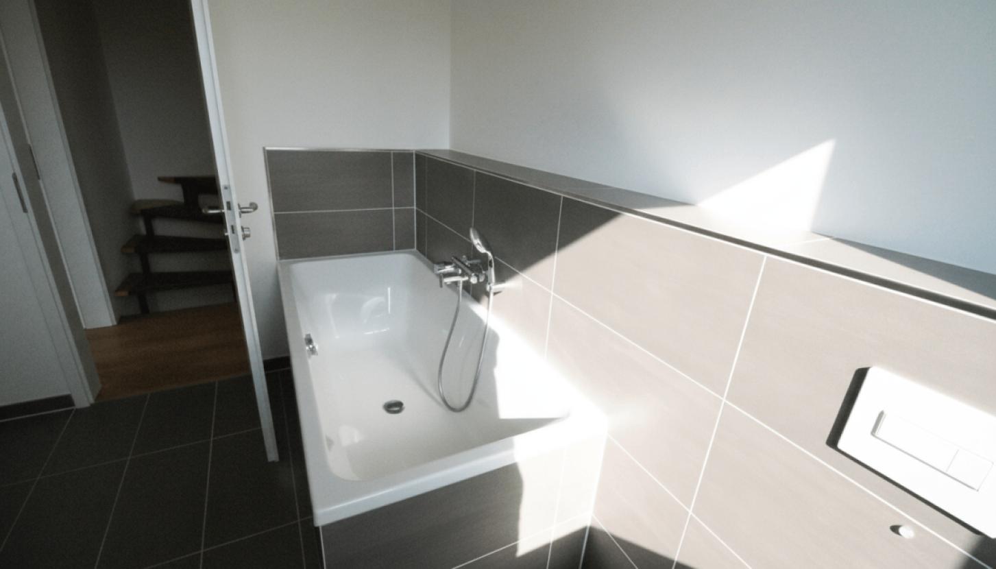 Badezimmer - Badewanne