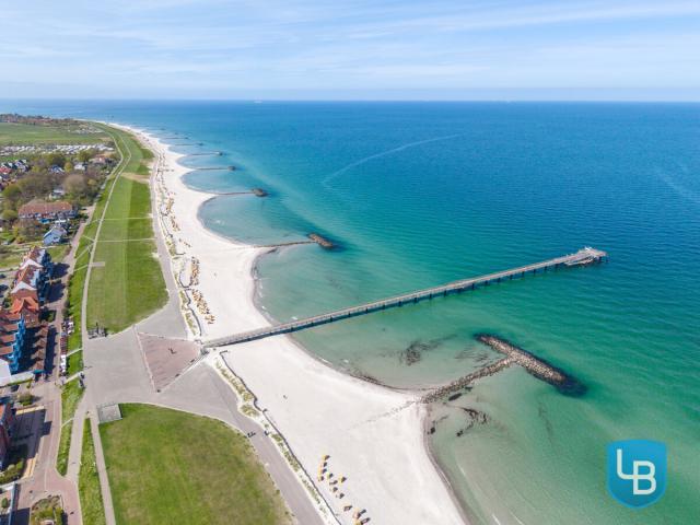 Schönberger Strand mit Seebrücke