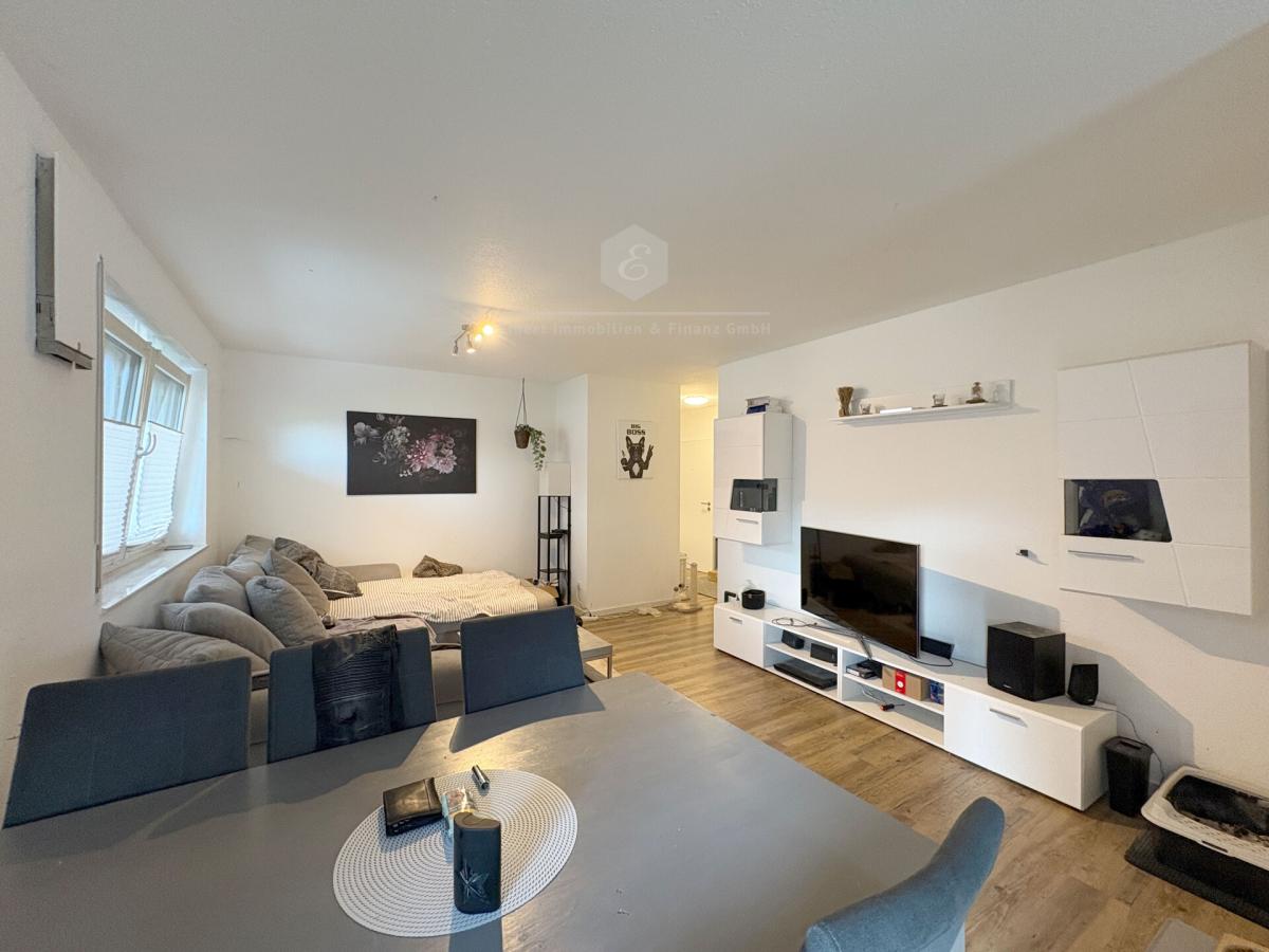 Blick ins Wohn-Esszimmer