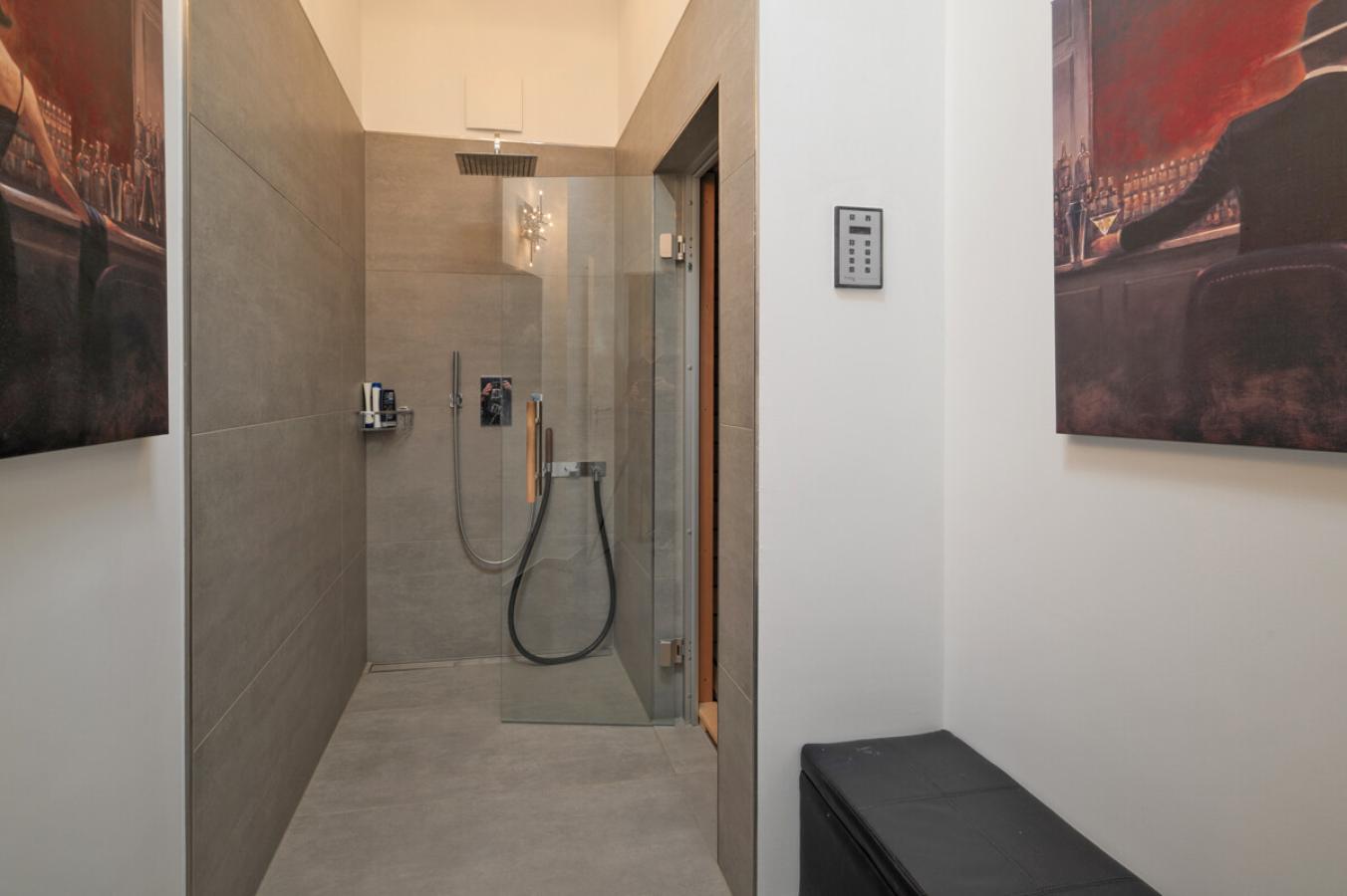 Dusche/Sauna