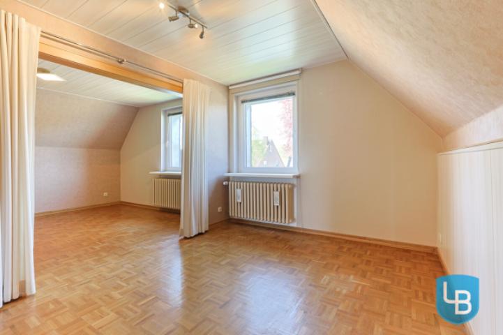 Großes Schlafzimmer