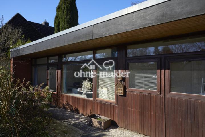 Vorderhaus Front