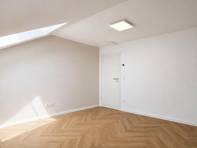 Großes Schlafzimmer