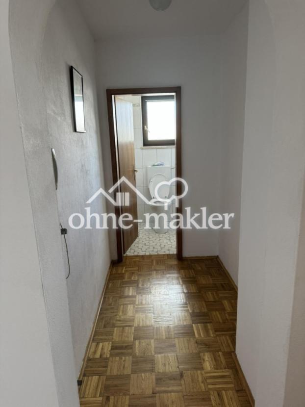Wohnen OG Garderobe/Gäste WC