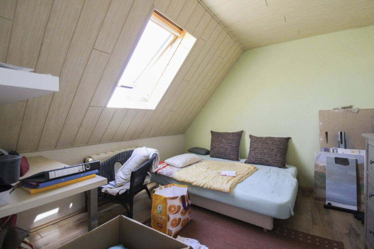 Schlafzimmer (2)