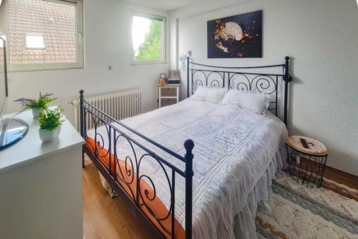 Schlafzimmer DG