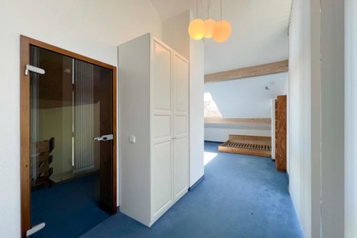 Schlafzimmer 2 DG