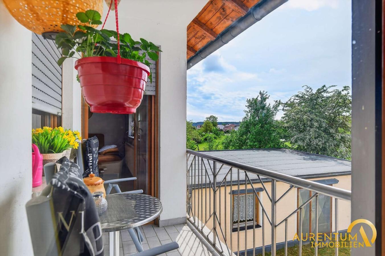 Balkon OG