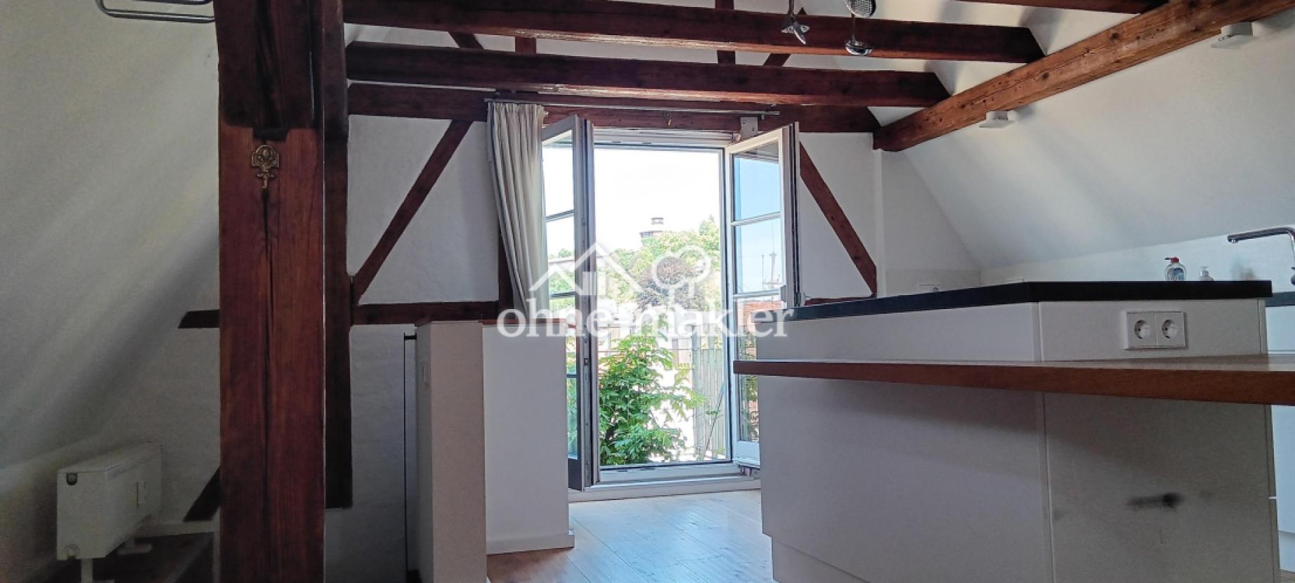 Blick auf Balkon (West)