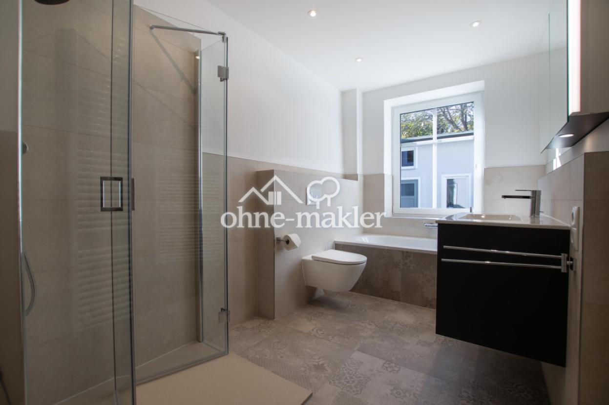 Badezimmer EG