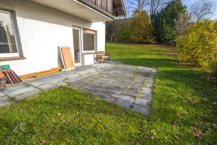 1. Terrasse seitlich