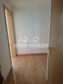 Eingang mit Garderobe rechts