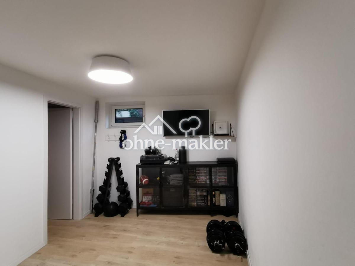 Zimmer im Souterrain