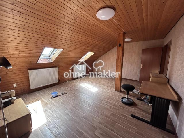 Zimmer im Dachboden