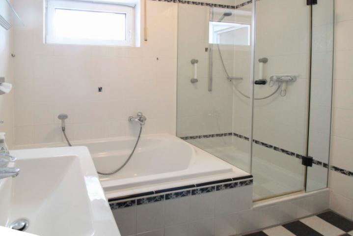Badezimmer(1)