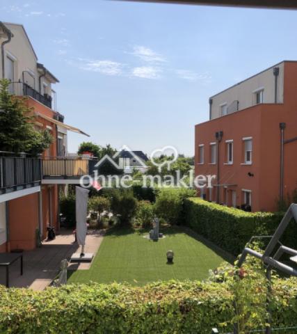 Blick aus der Küche und Loggia