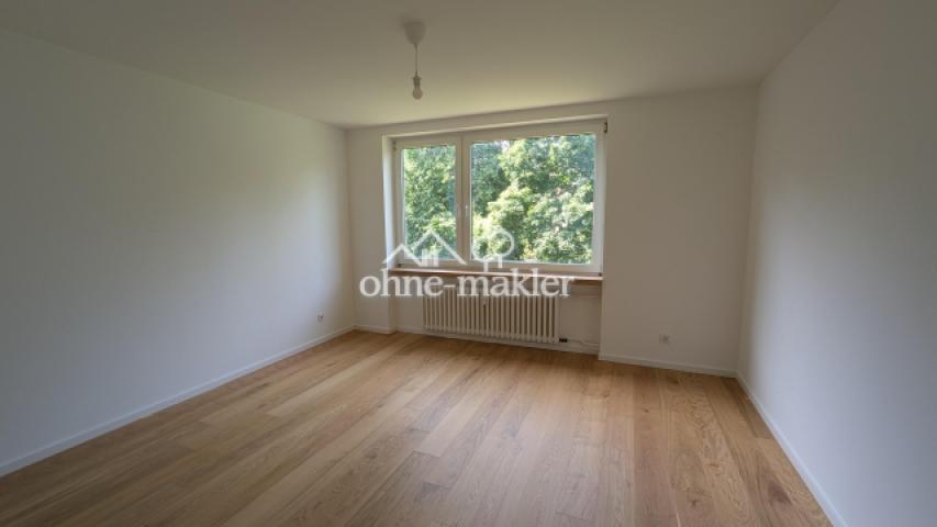 Schlafzimmer Gartenseite