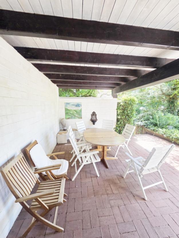EG überdachte Terrasse