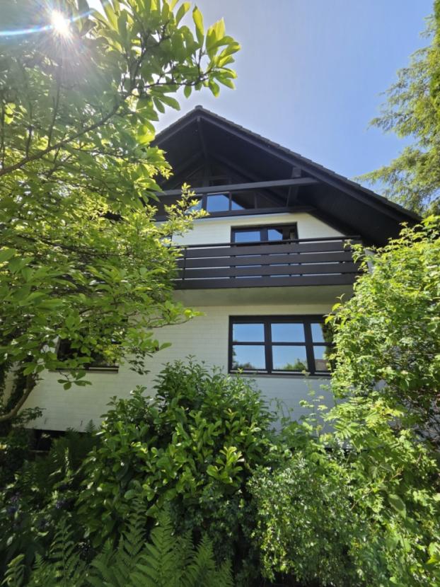 Haus Balkone Front
