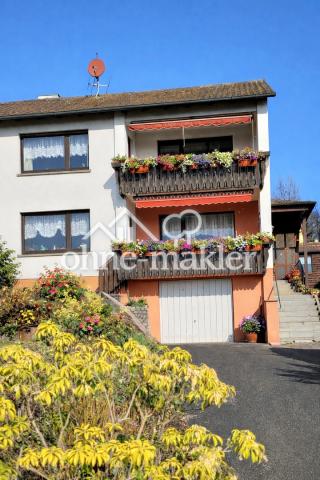 Südbalkone und Garage
