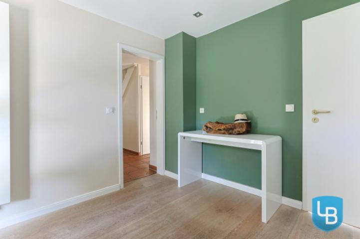 Entrée mit Einbauschrank