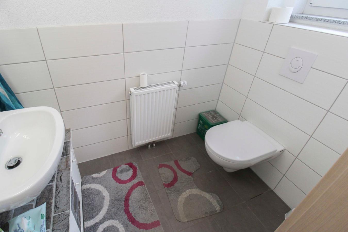 Gäste WC (2)